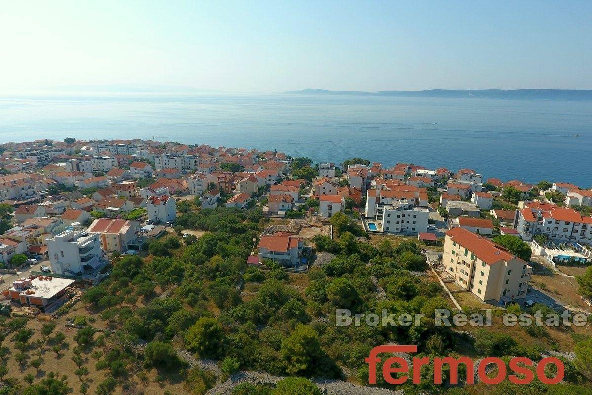 005-2035-165-island-ciovo-building-land-near-the-sea-for-sale