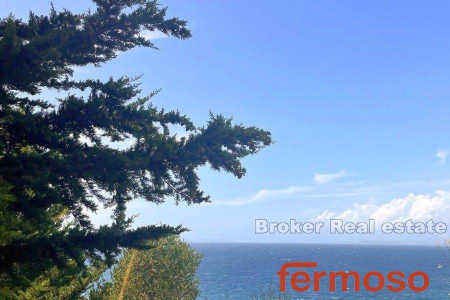 2030-60-003-2030-60-near-omis-building-land-with-open-sea-view-for-sale