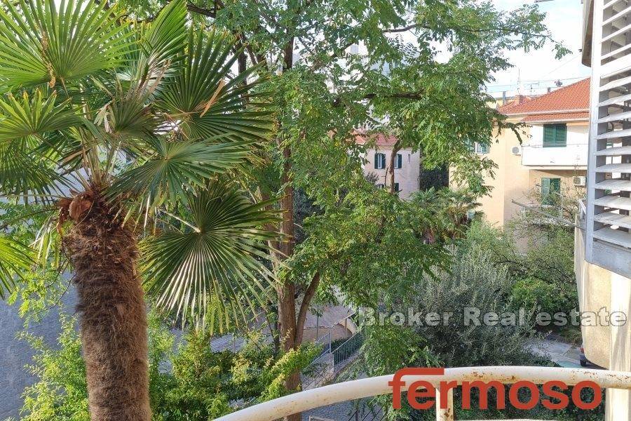 2041-71-003-2041-71-Split-Bacvice-Spacious-two-bedroom-apartment-for-sale