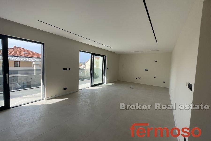 2035-116-006-2035-116-Trogir-house-with-pool-for-sale