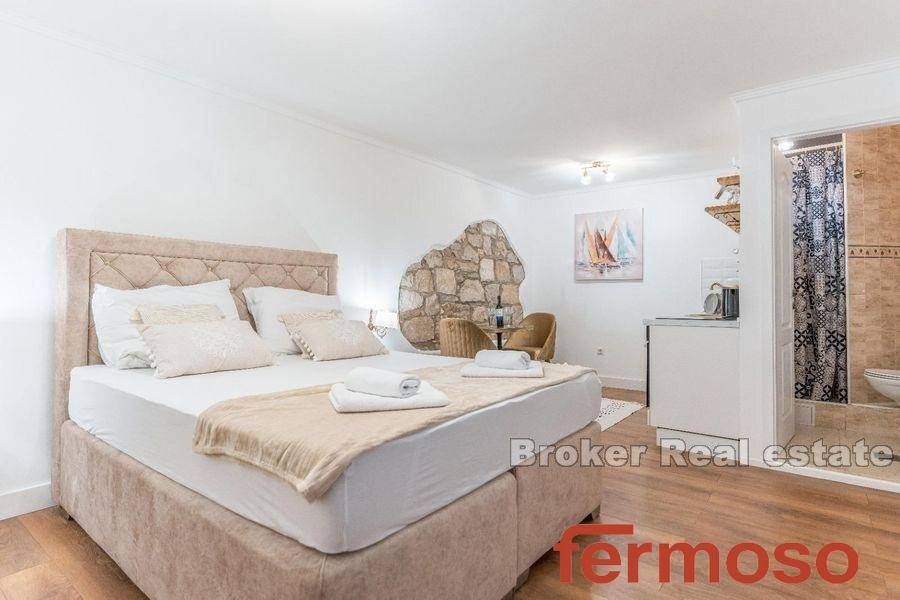 2036-68-011-2036-68-split-center-two-studio-apartments-for-sale