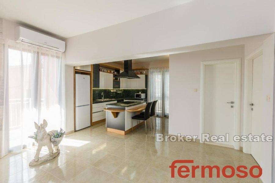 2033-09-011-2033-09-Kastela-house-with-sea-view-for-sale