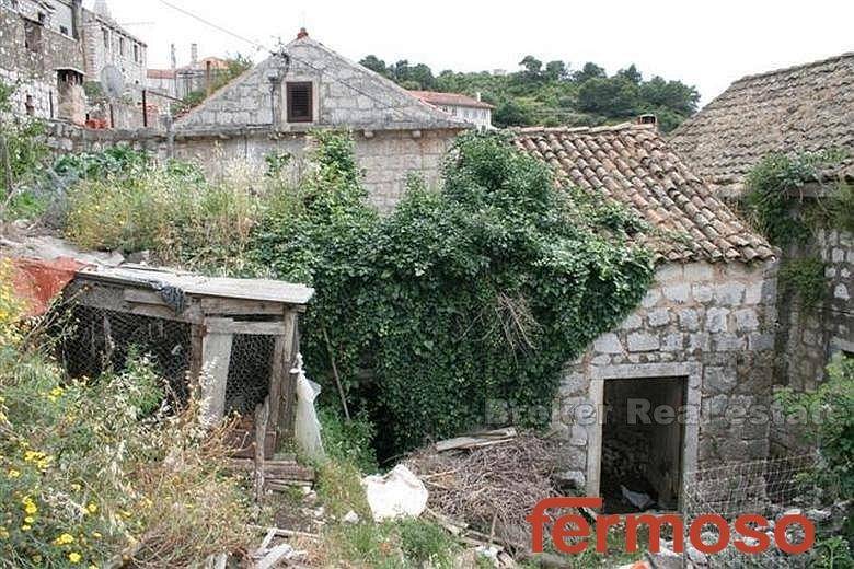 4706-30-002-4706-30-old-ruin-house-for-sale