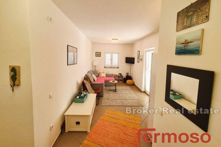 2030-63-003-2030-63-Rogoznica-apartment-near-the-sea-for-sale