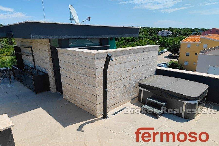 2021-351-005-2021-351-zadar-luxury-penthouse-with-pool-for-sale