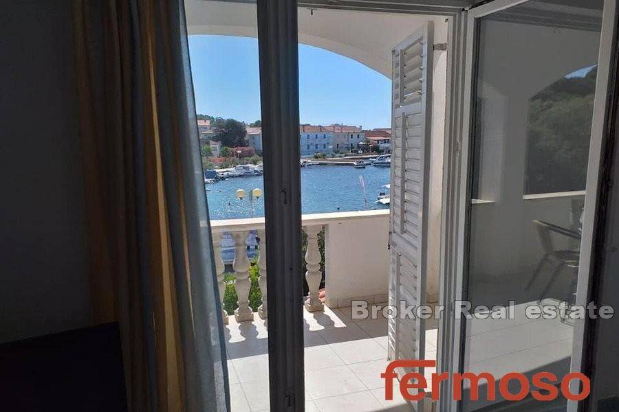 2021-40-008-2021-40-Zadar-Apartment-house-near-the-sea-for-sale