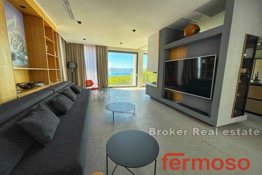 2030-37-003-2030-37-Omis-Villa-with-pool-for-sale