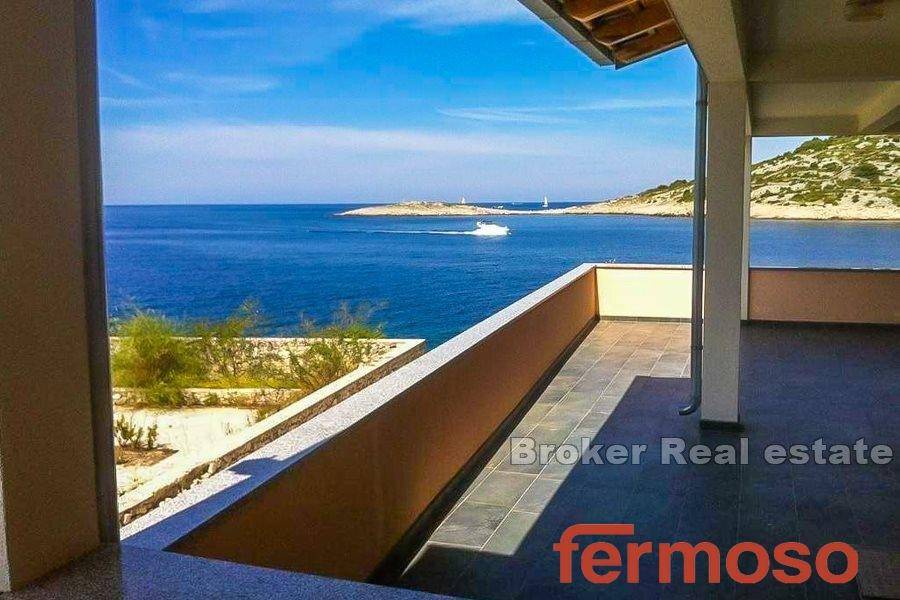 2022-46-12-2022-46-Rogoznica-house-waterfront-for-sale