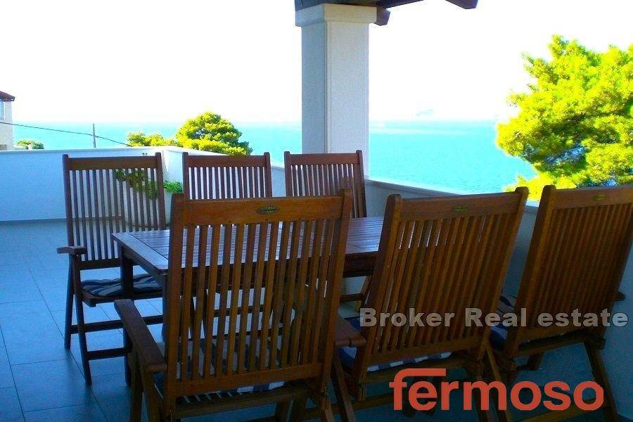 2021-184-011-2021-184-island-brac-house-with-sea-view-for-sale