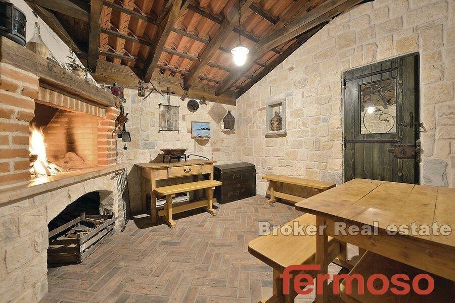 2021-364-010-2021-364-sibenik-luxury-stone-villa-with_pool-for-sale