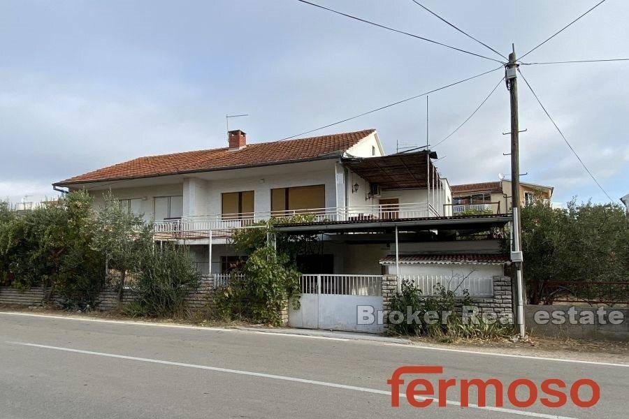 2031-61-012-2031-61-Vodice-house-for-sell