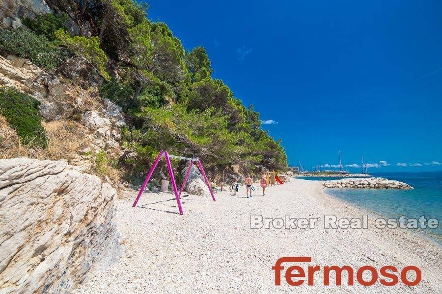 2022-195-09-2022-196-Omis-area-house-sea-front-for-sale