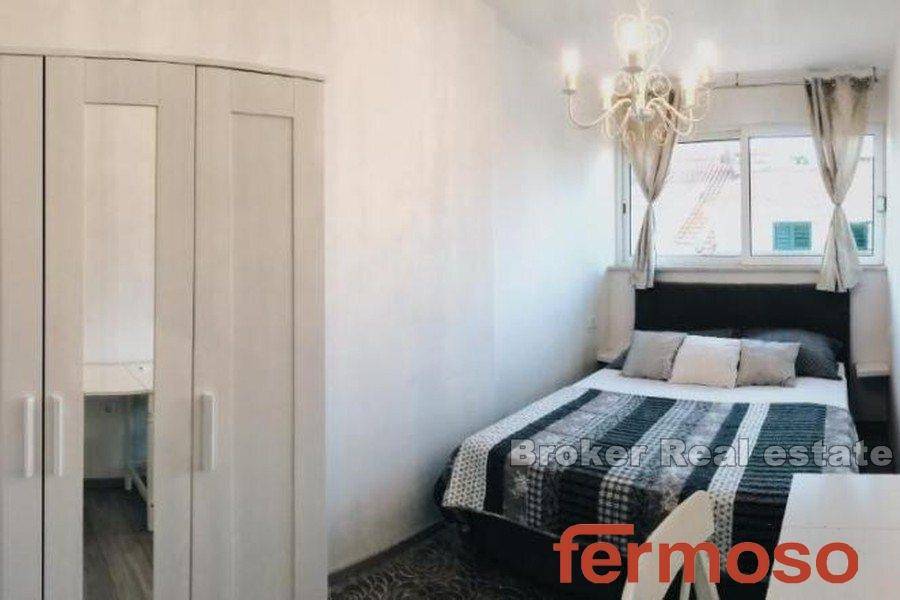 2036-72-004-2036-72-split-renovated-apartment-in-center-for-sale