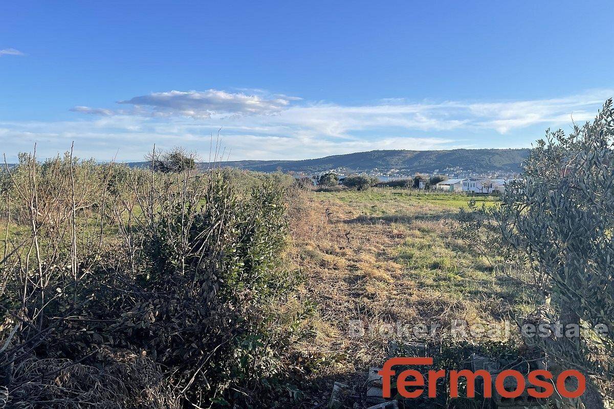 004-2035-142-Kastela-Building-land-first-row-to-the-sea-for-sale