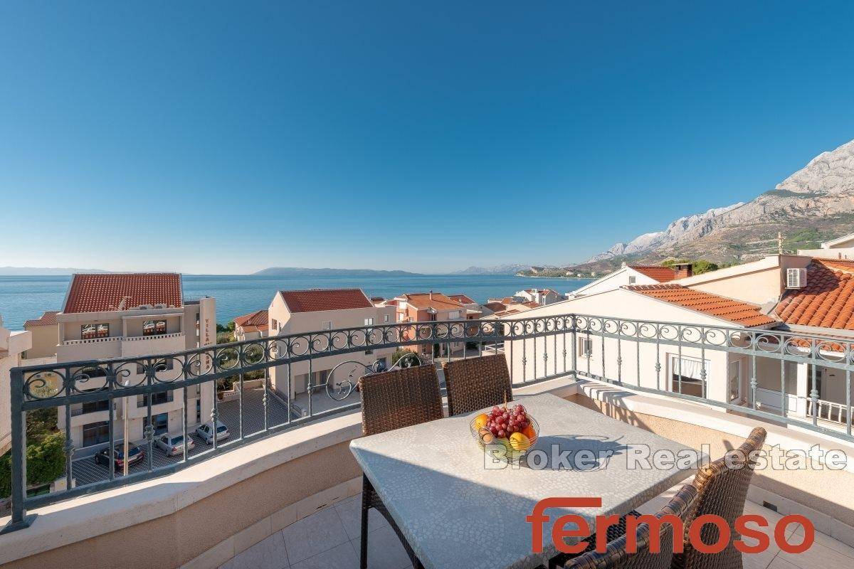 002-2048-07-Makarska-Apartment-house-with-a-sea-view-for-sale