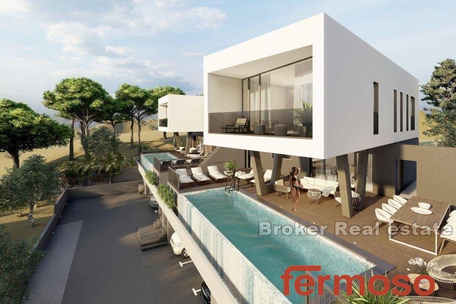 2035-122-005-2035-121-luxury-villa-with-pool-for-sale