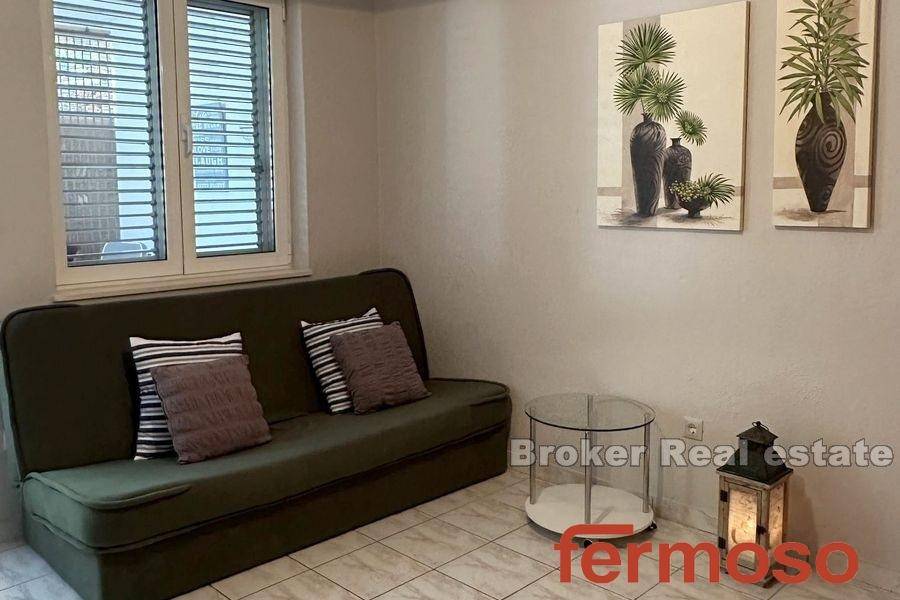 5271-30-004-5271-30-Trogir-apartment-near-sea-for-sale