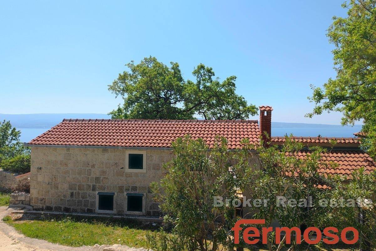 003-2021-375-Omis-Stone-house-with-a-sea-view-for-sale