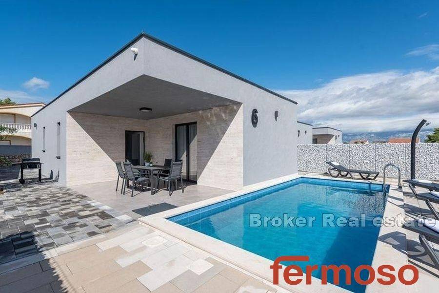 2018-228-002-2018-228-Vir-resort-villas-with-pool-for-sale