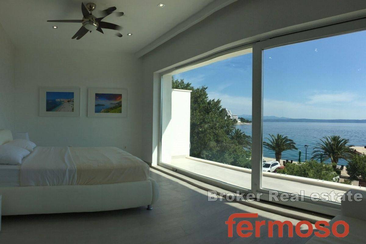 007-2044-17-Makarska-Attractive-villa-for-sale-1