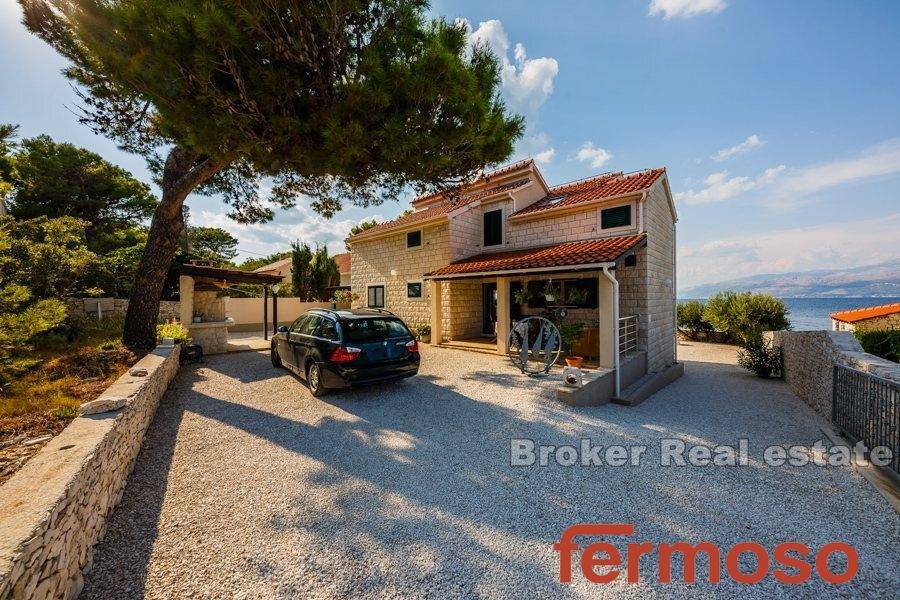 2011-50-003-2011-50-Brac-villa-seafront-for-sale