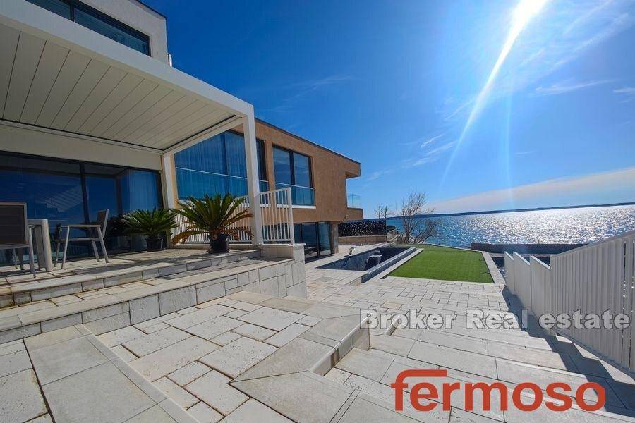 006-2021-259-Zadar-area-house-sea-front-for-sale