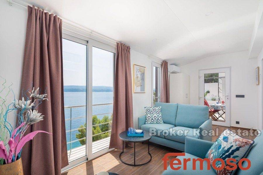 2026-76-010-2026-76-Omis-exceptional-property-with-pool-first-row-to-the-sea-for-sale