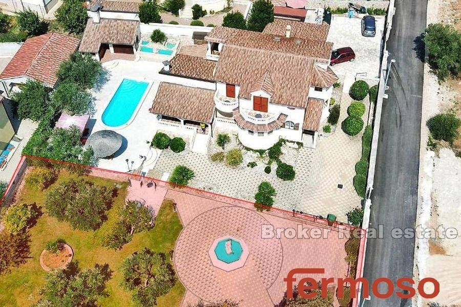 5161-30-018-5161-30-Vodice-luxury-villa-with-pool-for-sale