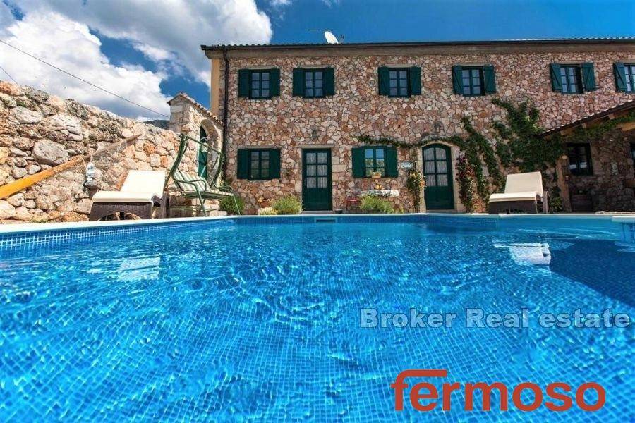 1022-10-009-1022-10-Crikvenica-Rustic-Villa-With-Pool