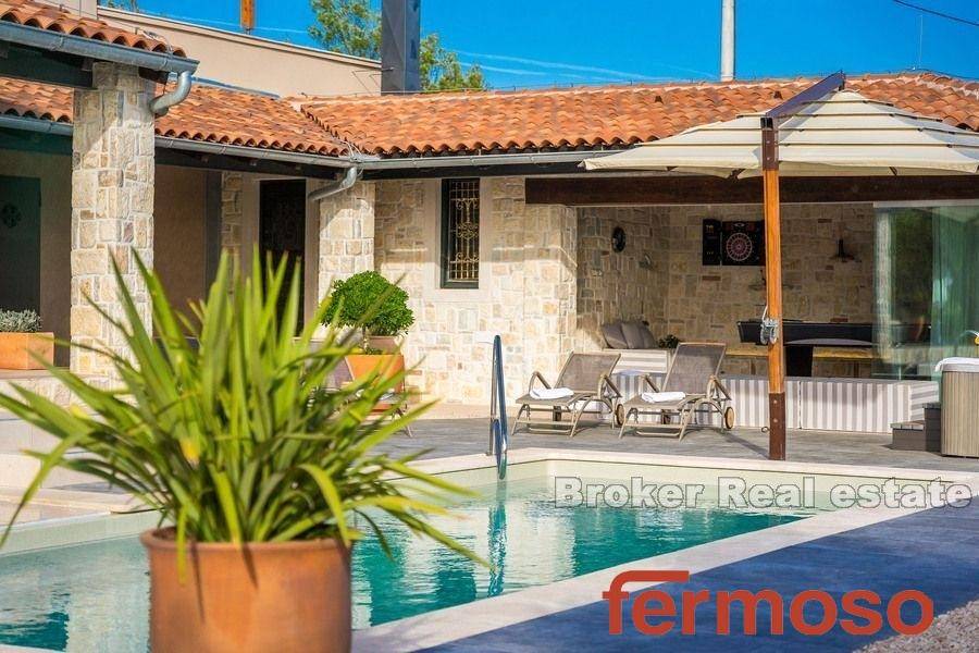 2021-364-006-2021-364-sibenik-luxury-stone-villa-with_pool-for-sale