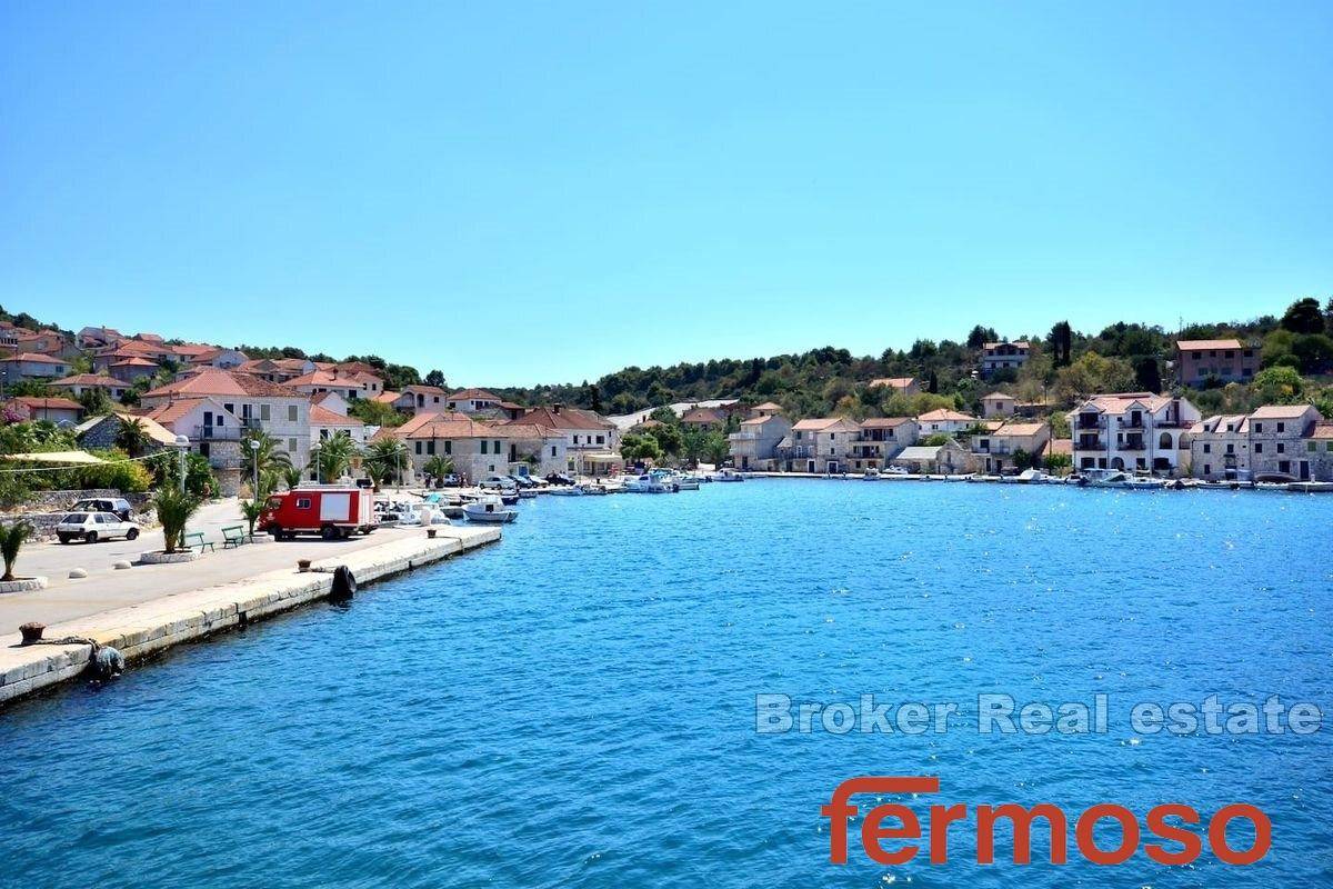 022-2022-390-Trogir-Two-story-house-with-a-sea-view-for-sale