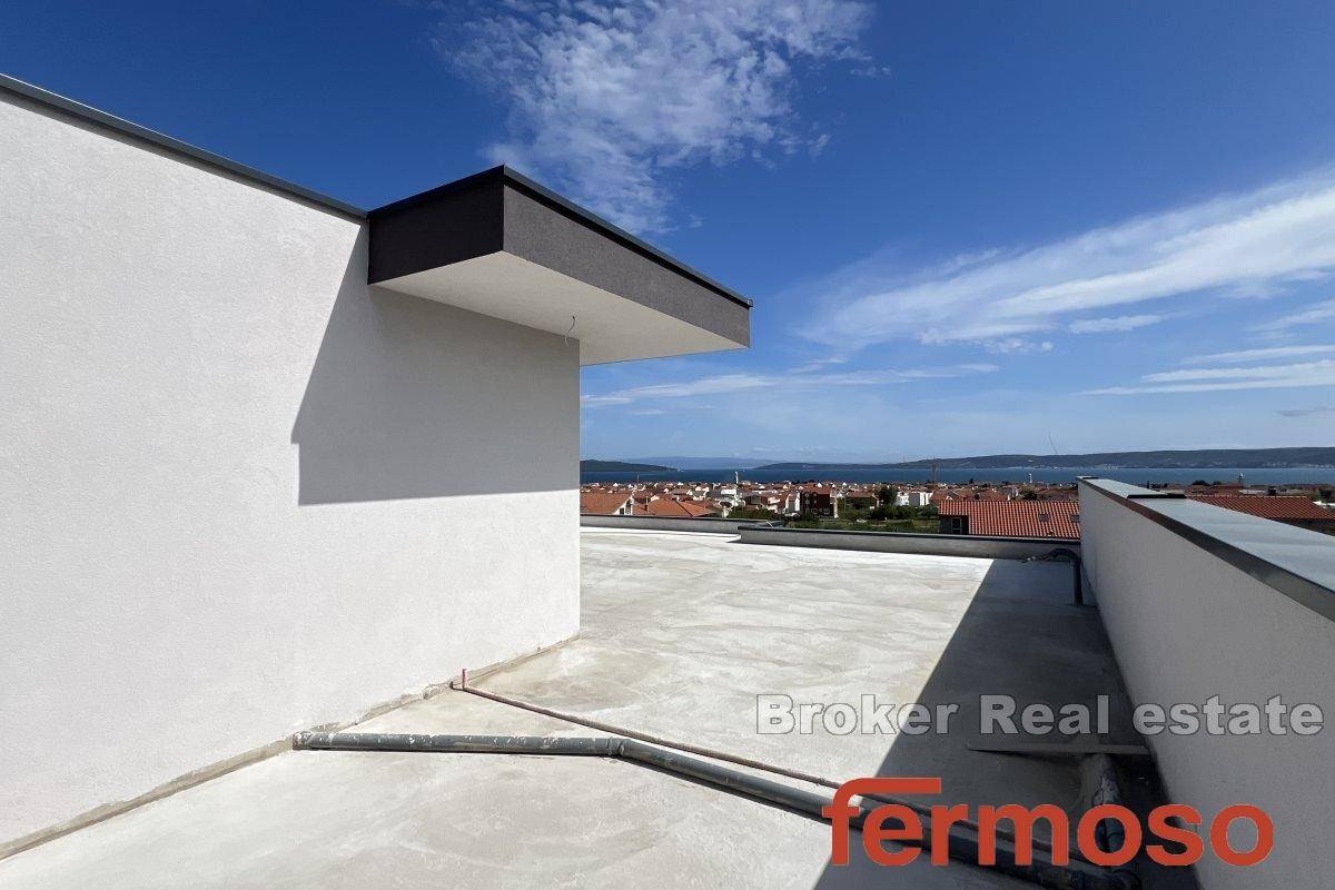 001-2046-02-Kastela-Two-story-penthouse-with-a-sea-view-for-sale