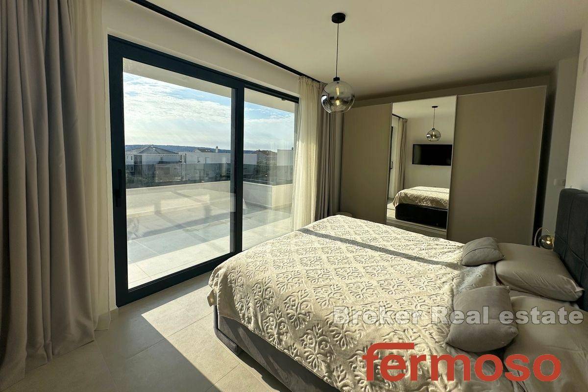 011-2031-113-kastela-modern-house-with-sea-view-for-sale