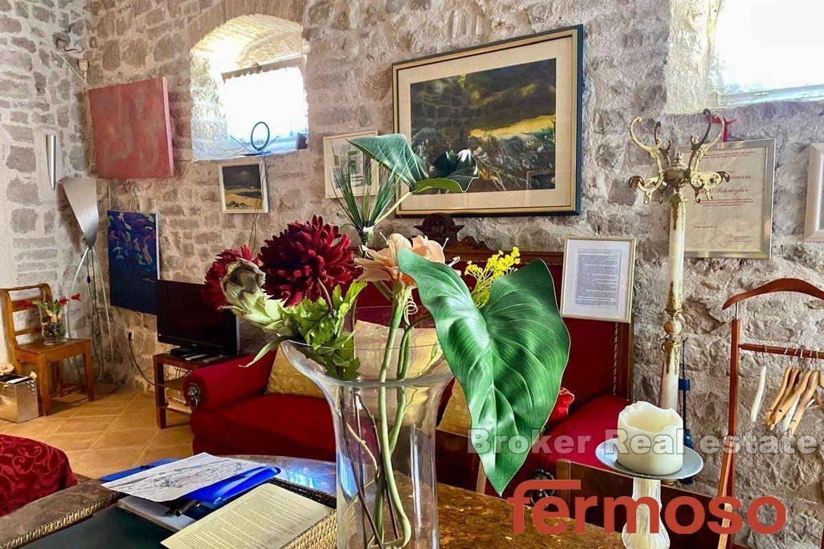 008-2021-382-sibenik-residential-commercial-premises-for-sale