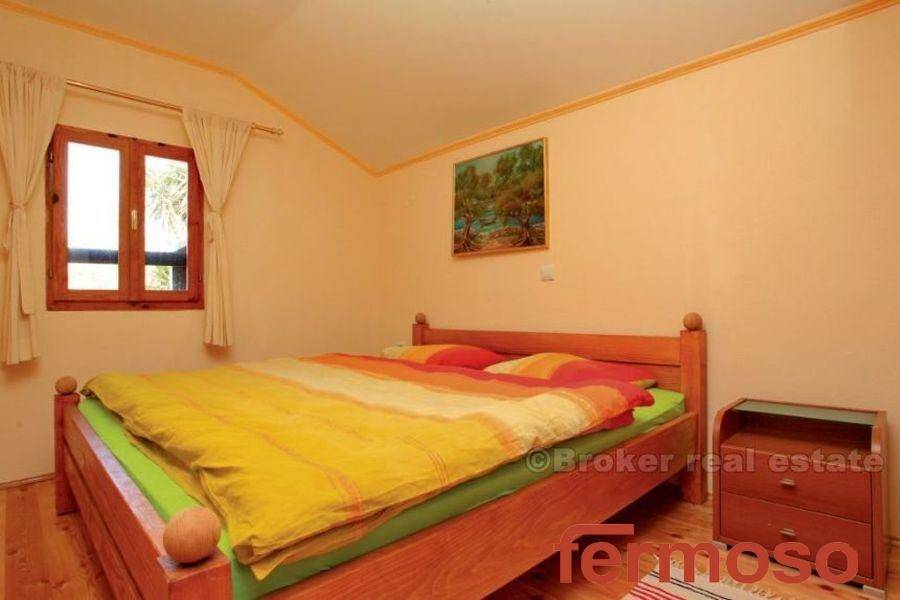 4586-30-peljesac-house-017