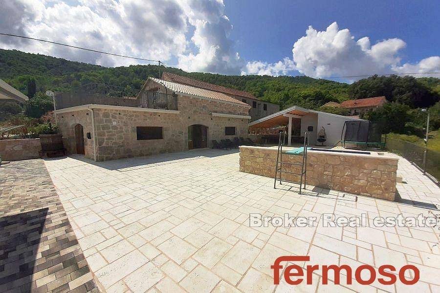 2016-570-012-2016-570_-hvar-stone-villa-for-sale2