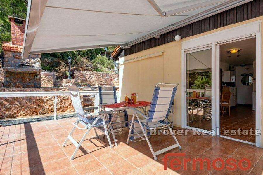 2016-484-005-2016-484-island-of-Hvar-house-with-pool-and-sea-view-for-sale