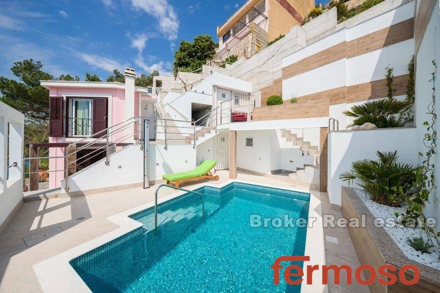 2026-76-003-2026-76-Omis-exceptional-property-with-pool-first-row-to-the-sea-for-sale