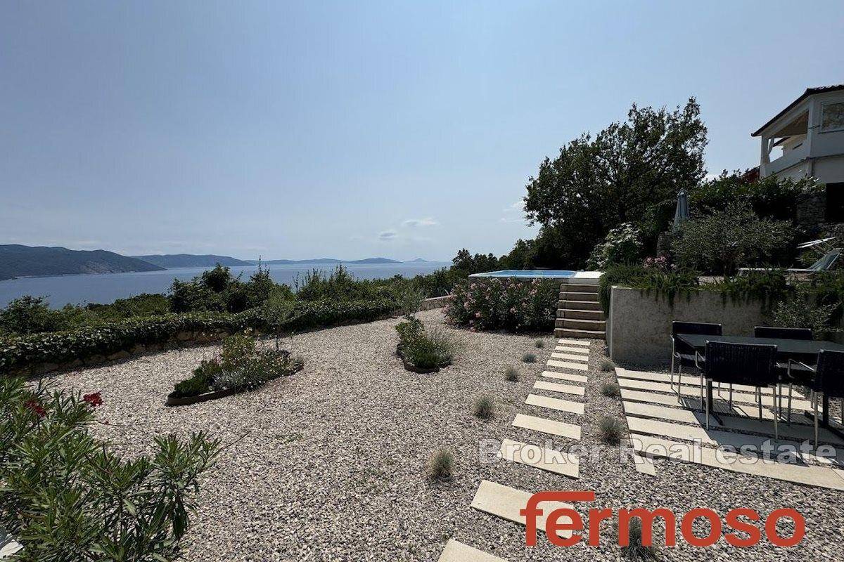 014-1024-09-Labin-Detached-house-with-panoramic-sea-view-for-sale