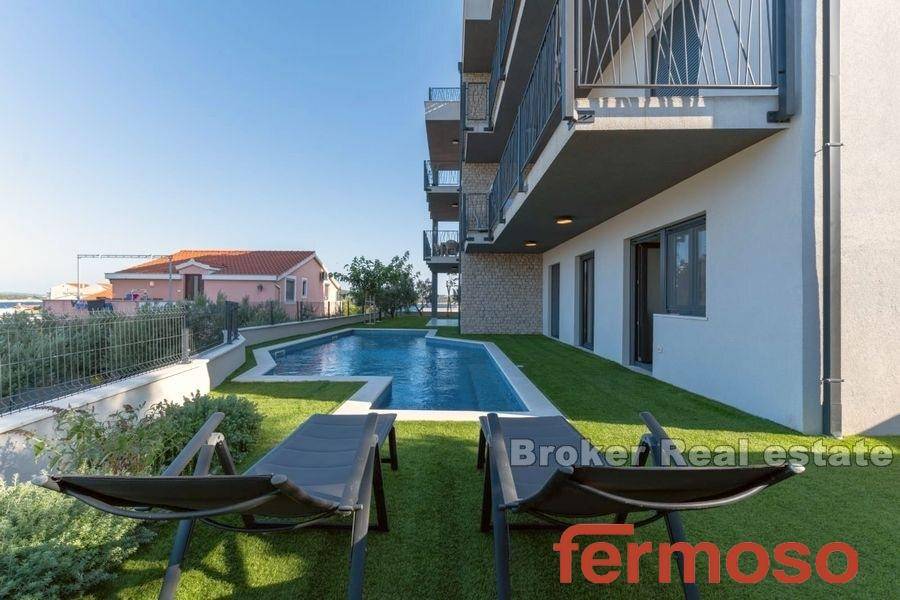 2018-236-015-2018-236-rogoznica-three-bedroom-apartment-with-pool-for-sale