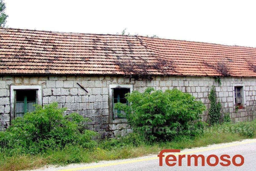 4787-30-004-4787-30-near-Omis-stone-house-for-sale