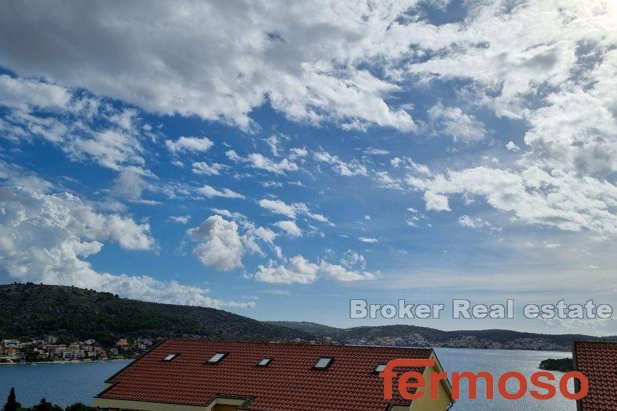 2041-62-008-2041-62-Rogoznica-two-bedroom-apartment-with-a-sea-view-for-sale