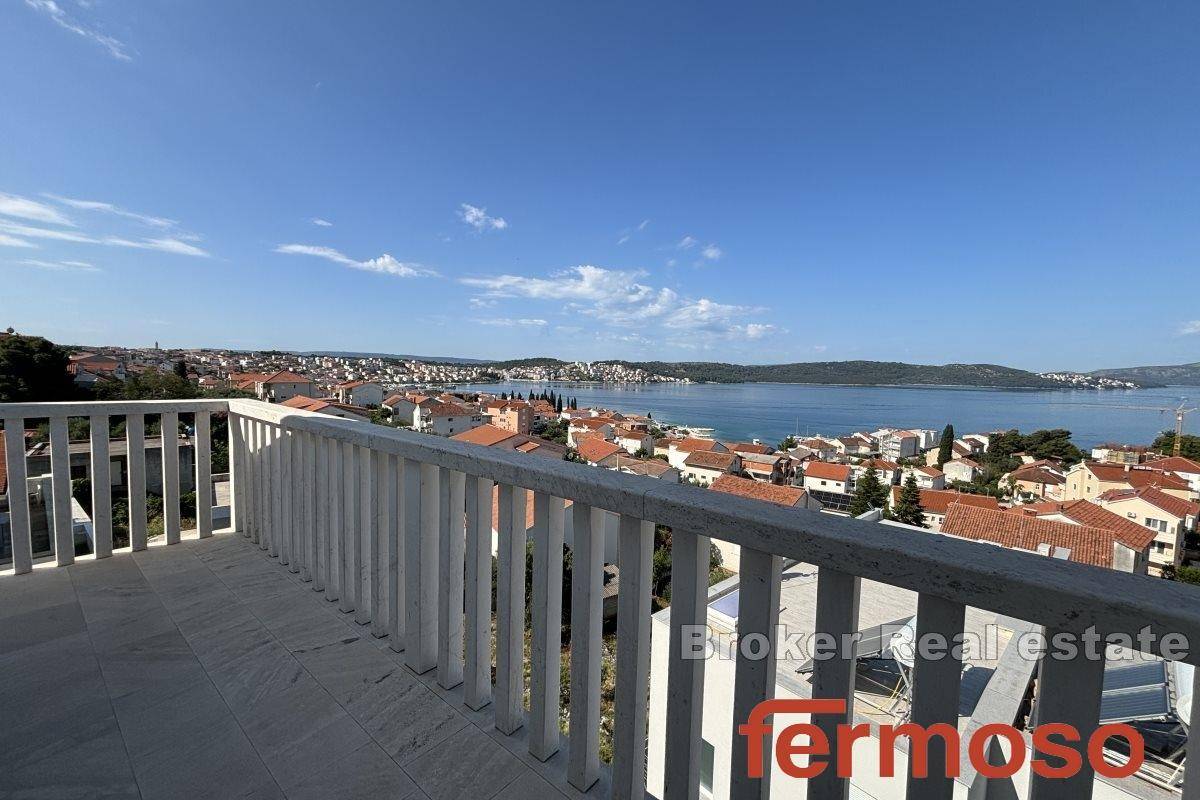 017-2035-152-Ciovo-Three-bedroom-apartment-with-a-sea-view-for-sale