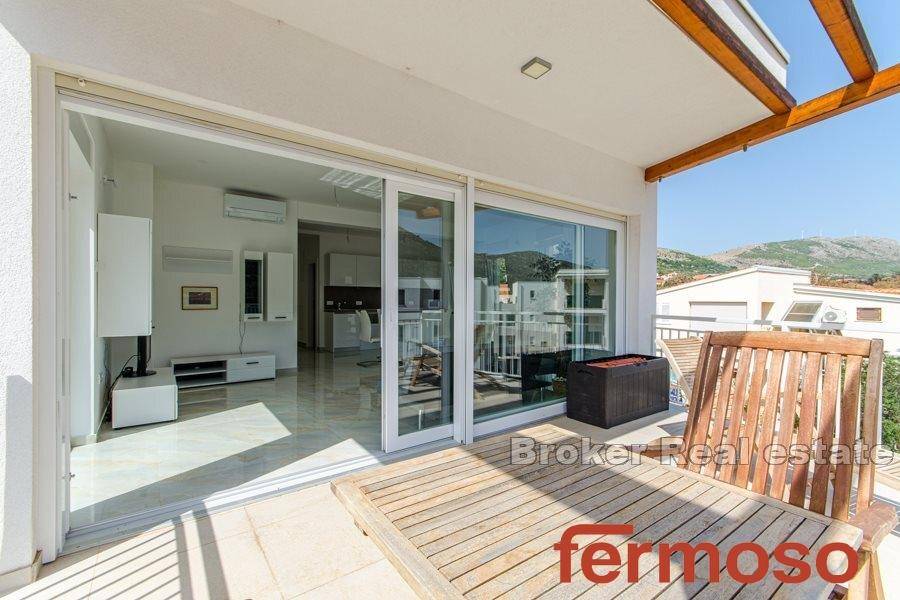 2013-161-02-2013-161-Primosten-apartment-first-row-for-sale