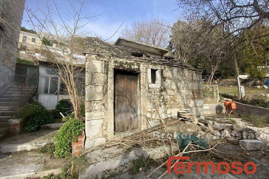 2043-51-013-2043-51-omis-stone-house-with-sea-view-for-sale