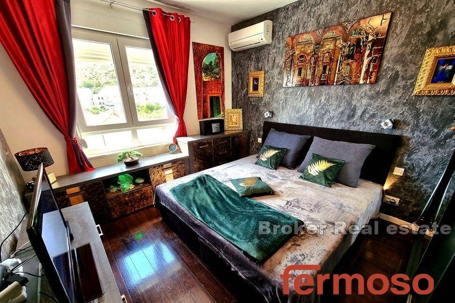 2030-58-009-2030-58-Trogir-pentthouse-with-sea-view-for-sale