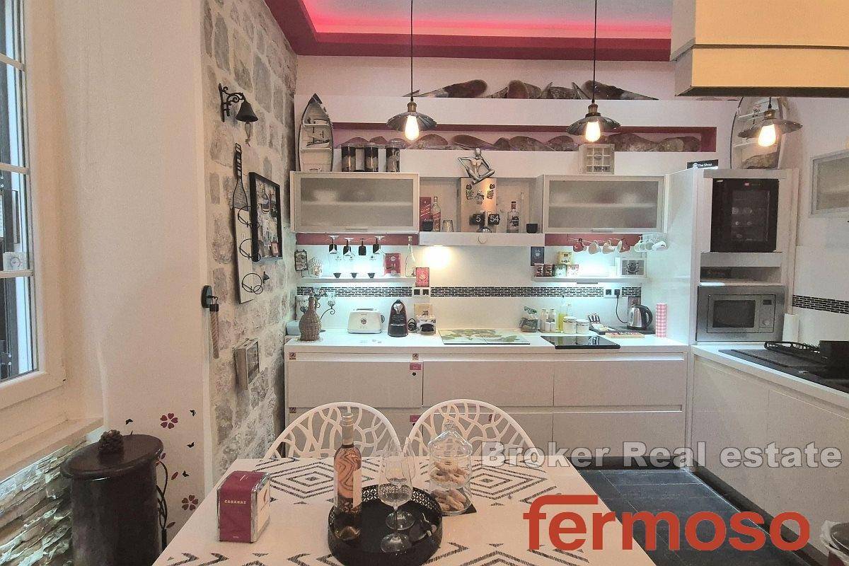 001-2047-18-Dubrovnik-Luxury-apartment-in-the-city-centre-for-sale