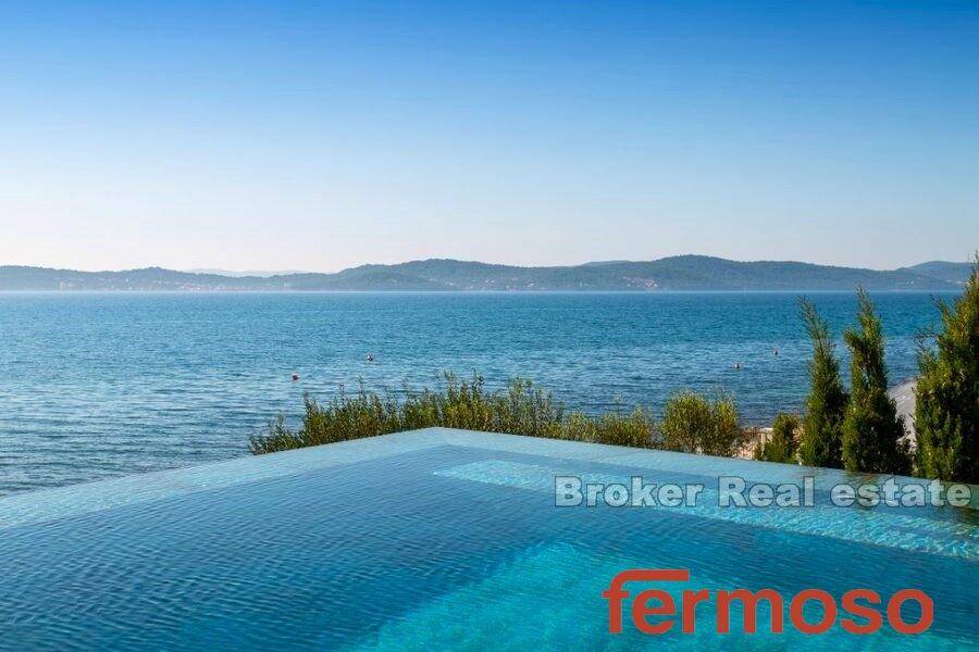 2021-362-003-2021-362-near-zadar-luxury-villa-first-row-to-the-sea-for-sale