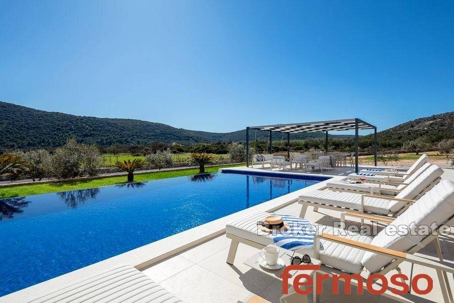 2022-363-003-2022-363-near-trogir-luxury-villa-with-pool-for-sale