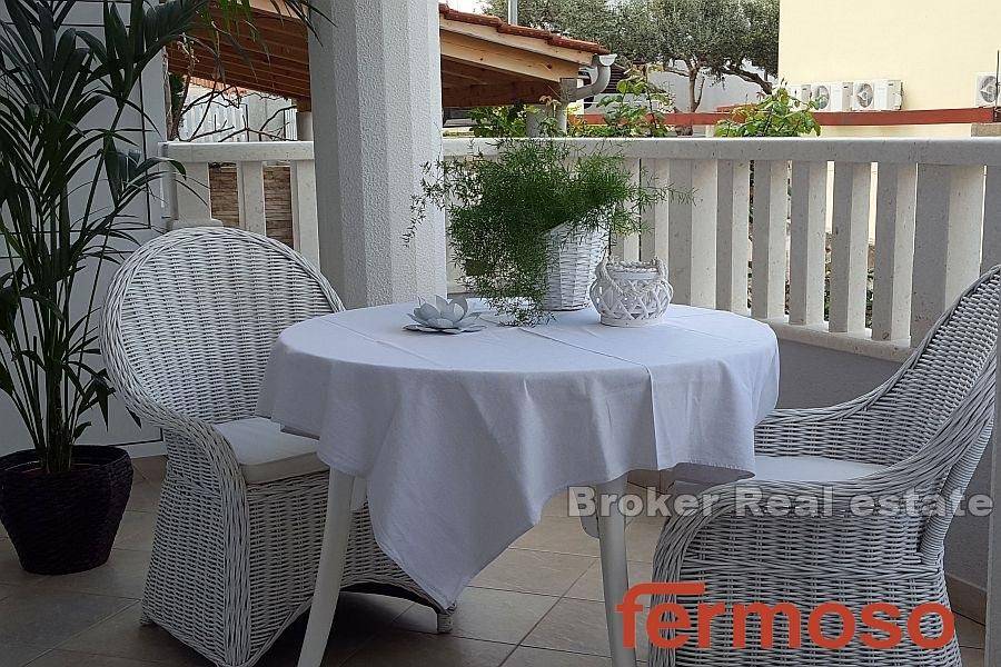 5009-30-018-5009-30-apartment-house-with-sea-view-Hvar-for-sale1